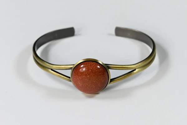 Goldener Sandstein / Antikbronze