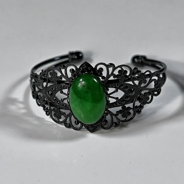 Grüne Jade / Schwarz