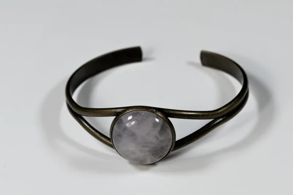 Rosenquarz / Antikbronze