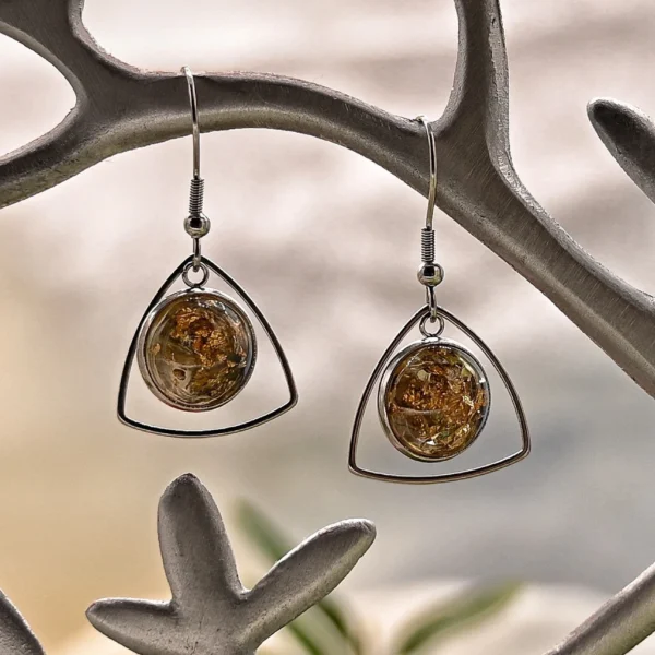 Weiß-goldenes Cabochon / Silber